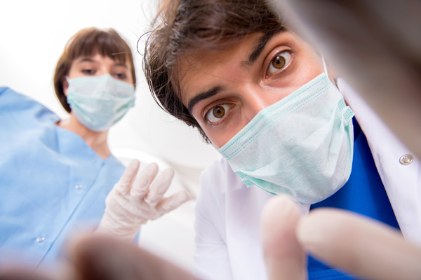 When To See An Emergency Dentist:   Common Emergencies