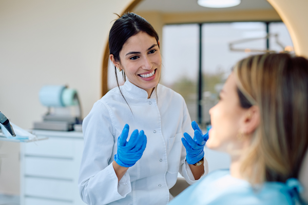How To Choose Between Tooth Extraction And Root Canal